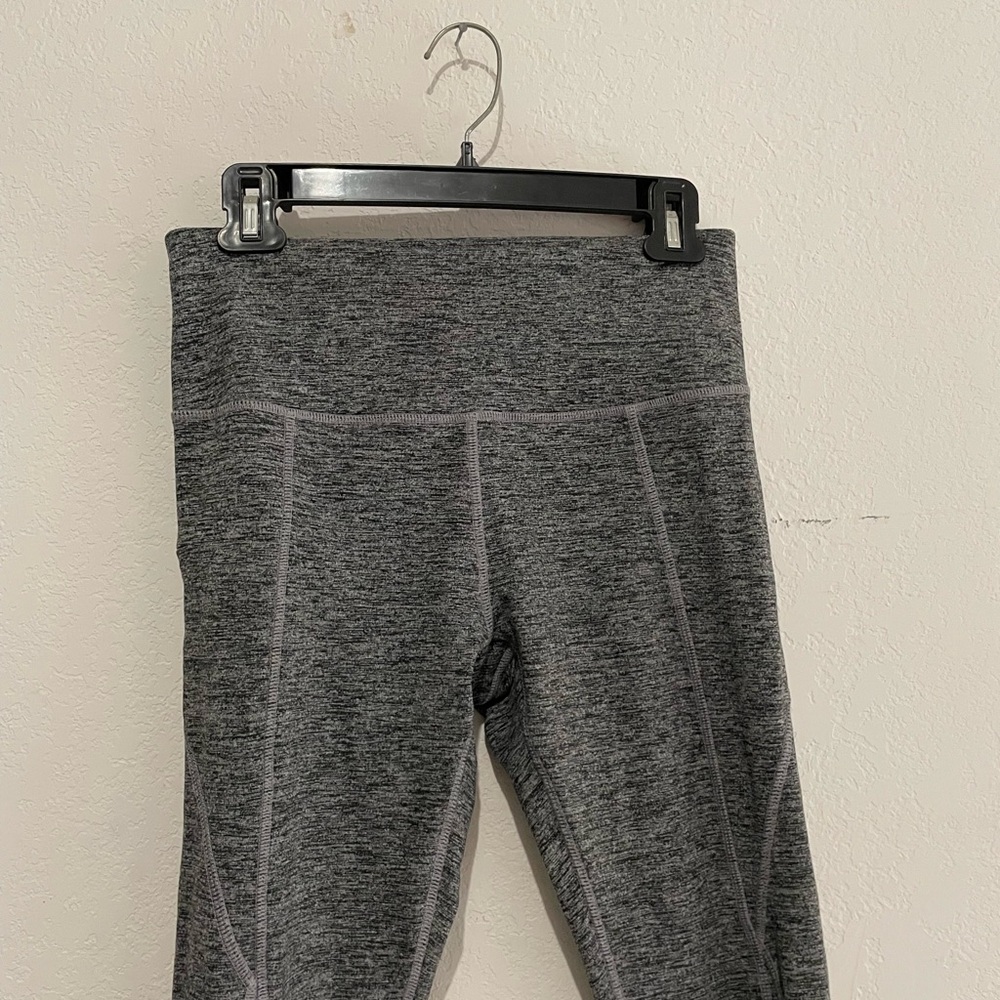 Women's workout leggings